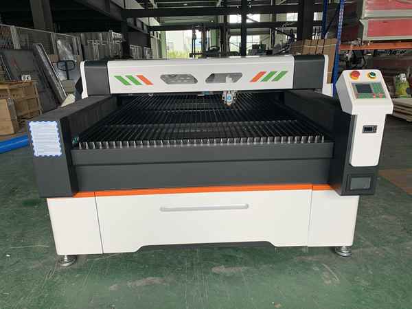 金屬激光雕刻機，CO2激光混切機