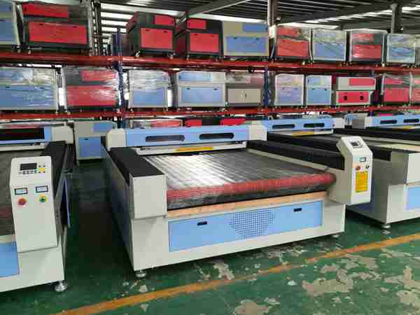 地毯激光印花機(jī)，地毯激光雕花機(jī)